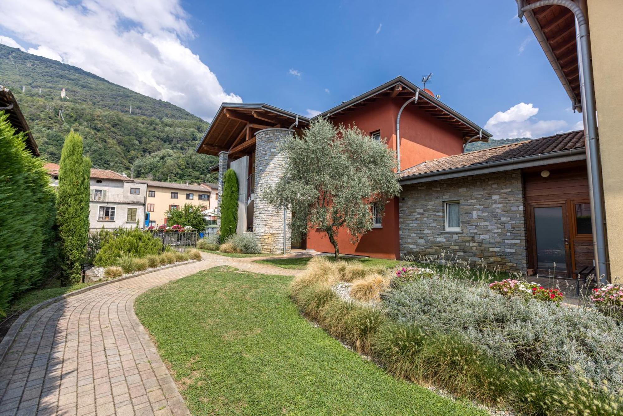 Spluga "Relax & Apartaments" By Alfio Colombo Sorico Exterior foto